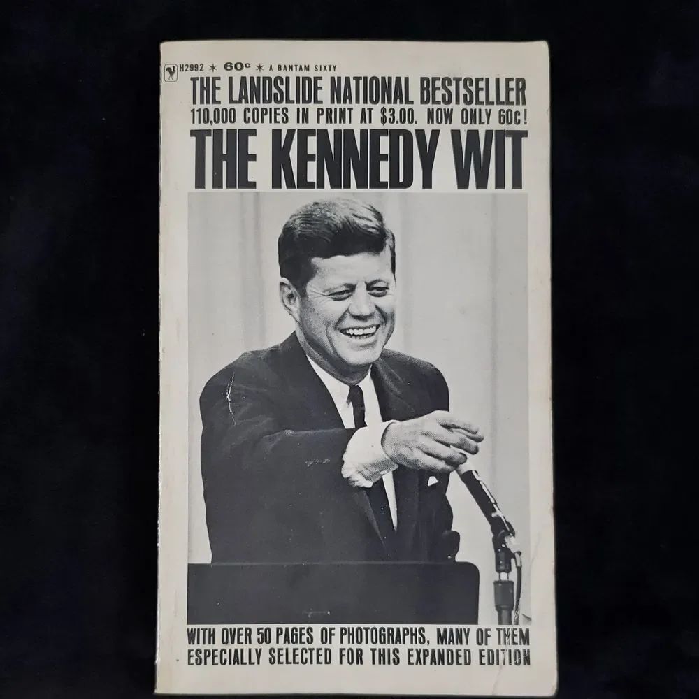 💚3/$20 Vtg Book - "The Kennedy Wit" - Edited by Bill Adler (1965) - Paperback